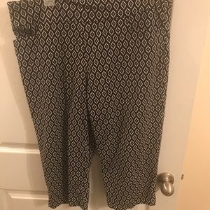 Classy and comfy capris!